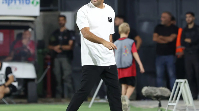 מאמן הפועל תל אביב אליניב ברדה (צילום: דני מרון)