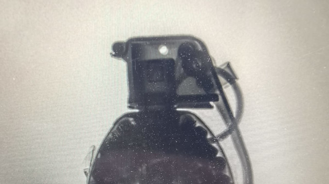 רימון רסס שאותר בקיבוץ בארי (צילום: שימוש לפי סעיף 27א')