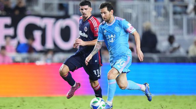 ליאונל מסי מול דור תורגמ'ן (צילום: GettyImages)