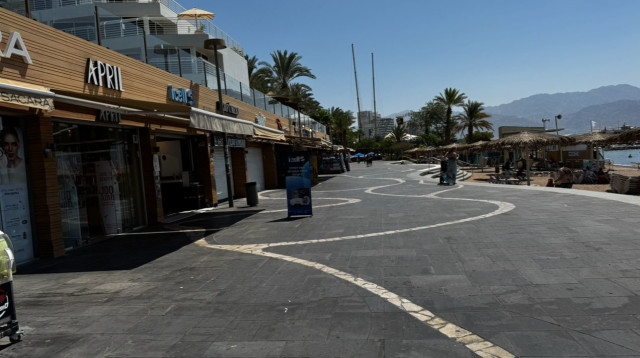 הטיילת באילת (צילום: דן עזרא)