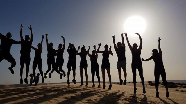 גלישת חולות במדבר (צילום: דרור במדבר)