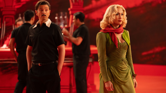 Diego_Luna_and_Jennifer_Lopez_in_KOTSW (צילום: Courtesy_of_Roadside_Attractions)