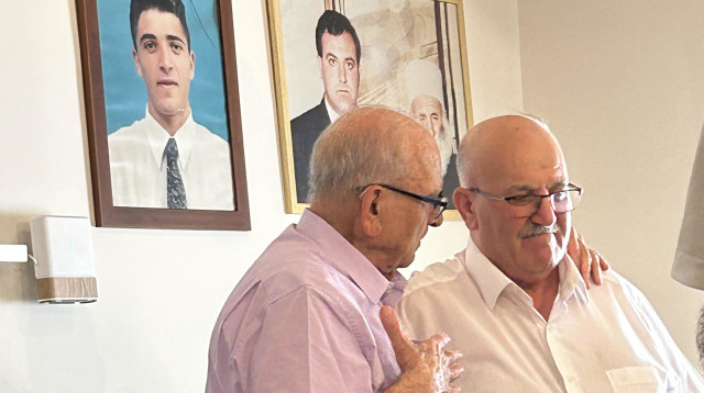 שכיב ענאן והשר לשעבר שמעון שטרית (צילום: יוסי אחימאיר)