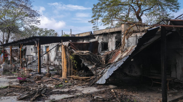 בית בניר עוז לאחר הטבח (צילום: יניב נדב, פלאש 90)