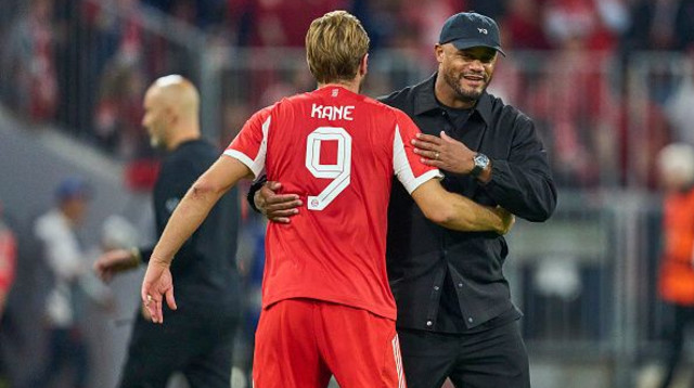 וינסנט קומפני והארי קיין (צילום: EyesWideOpen)