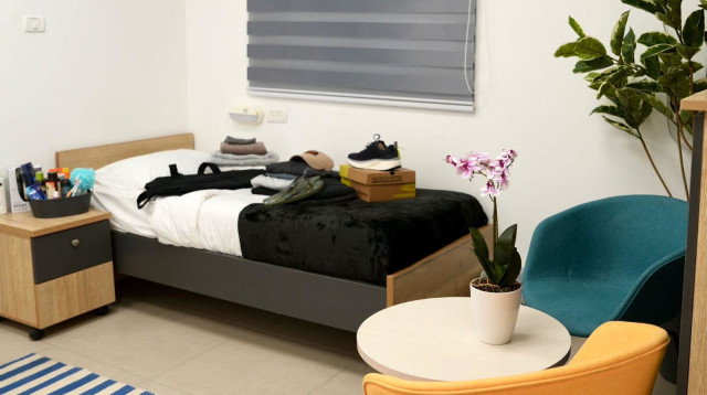 החדרים ברעים שמיועדים לחטופים שישובו מעזה (צילום: דובר צה"ל)