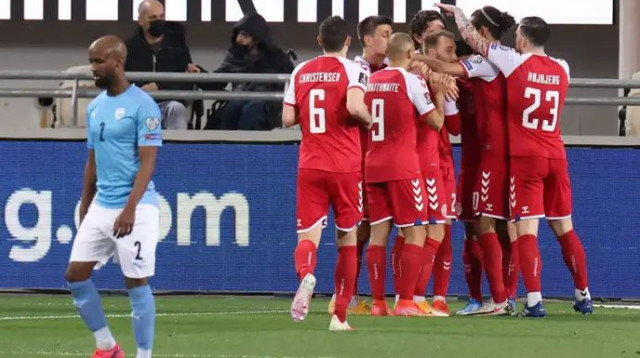 אלי דסה בהפסד לדנמרק בבלומפילד (צילום: דני מרון)