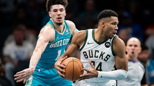 יאניס אנטטוקומפו ולאמלו בול (צילום: Jacob Kupferman)