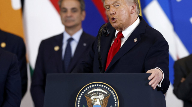 דונלד טראמפ בוועידת השלום במצרים, בשארם א-שייח' (צילום: Yoan Valat/Pool via REUTERS)