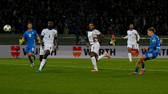 ז'ול קונדה ודאיו אופמקאנו (צילום: HALLDOR KOLBEINS)