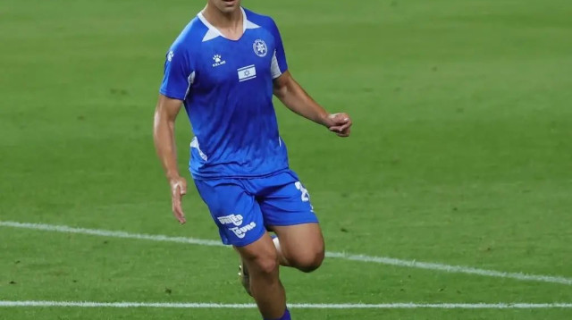 שחקן מכבי פתח תקוה, ניב יהושע (צילום: אודי ציטיאט)