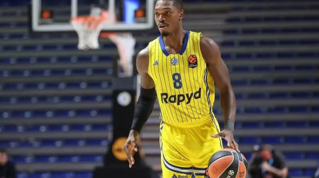 מחפשים ניצחון שני ברציפות ביורוליג. לוני ווקר (צילום: אתר רשמי, Ivica Veselinov)