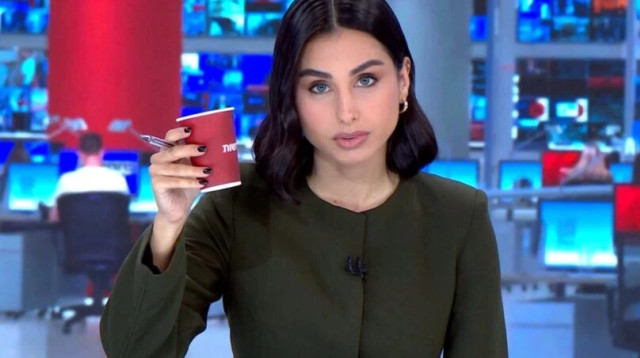 מגי טביבי בערוץ 14 (צילום: ערוץ 14)