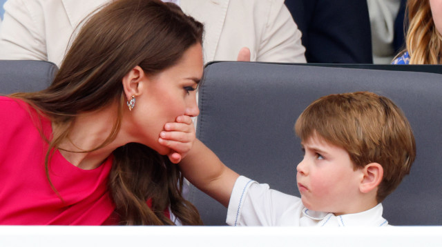 קייט מידלטון ובנה הנסיך לואי (צילום: Max Mumby/Indigo/Getty Images)
