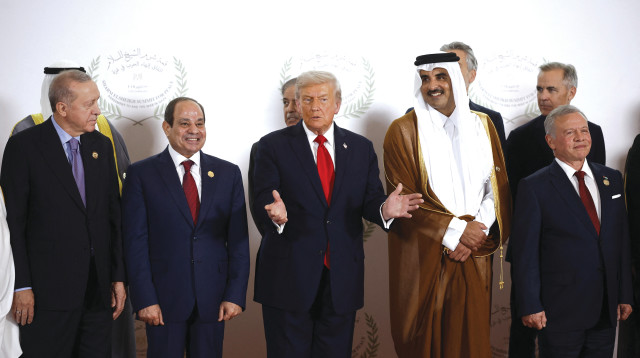 טראמפ בוועידת שארם  (צילום: רויטרס)