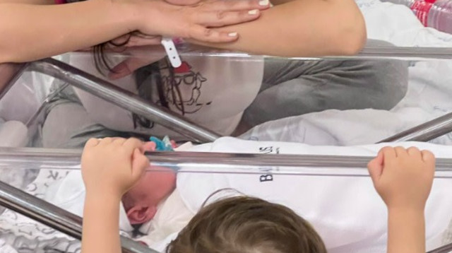 משי קליינשטיין: ילדה בן שני  (צילום: אינסטגרם)