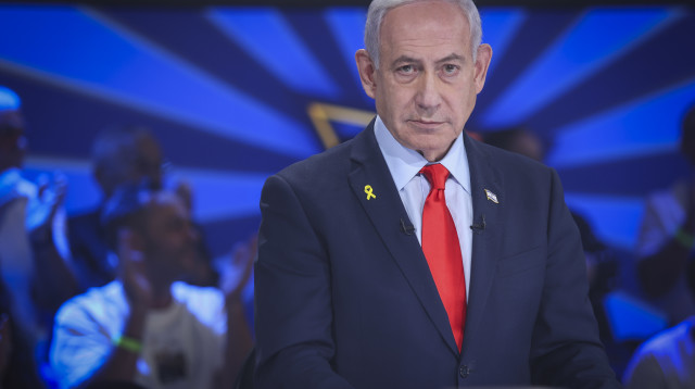 בנימין נתניהו בתוכנית "הפטריוטים" בערוץ 14 (צילום: Aloni Mor/Flash90)