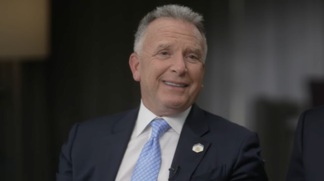 סטיב ויטקוף בתוכנית "60 דקות" (צילום: צילום מסך יוטיוב)