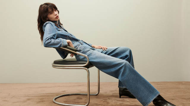 7 for all mankind לסטורי סתיו חורף 25-26 (צילום: יחצ חול)