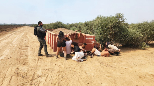 מרגע החילוץ (צילום: עדן נעים)