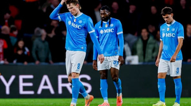 שחקני נאפולי מאוכזבים (צילום: DeFodi Images / Contributor)