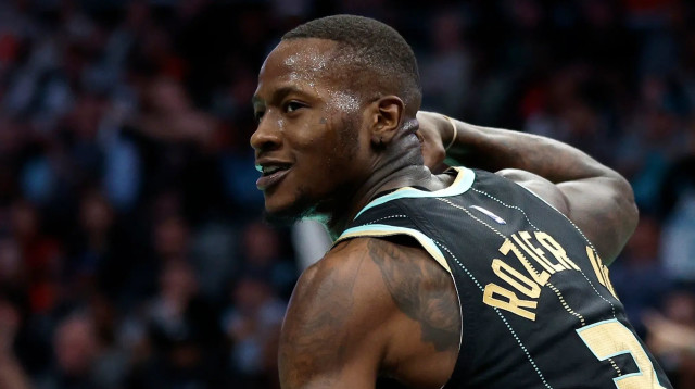 טרי רוז'יר במדי שארלוט (צילום: GettyImages, Jared C. Tilton)