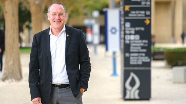 פרופ' דניאל חיימוביץ - נשיא אוניברסיטת בן גוריון (צילום: דני מכליס)