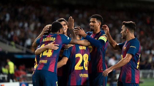 שחקני ברצלונה חוגגים (צילום: Gettyimages)