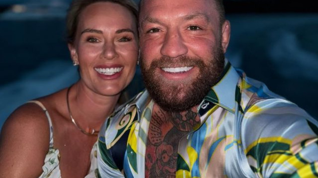 מקרגור ואישתו (צילום: צילום מסך, X (טוויטר))