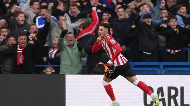 שמסדין טלבי שחקן סנדרלנד חוגג שער (צילום: רויטרס)