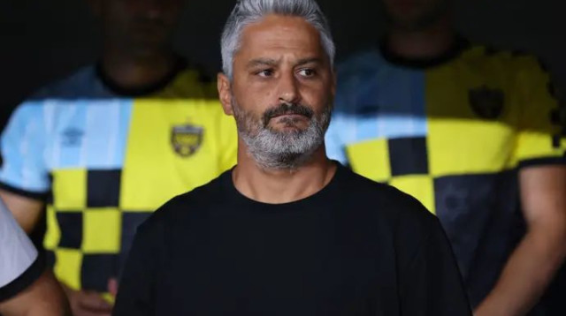 רגע לפני גמר גביע הטוטו. יצחקי (צילום: מאור אלקסלסי)