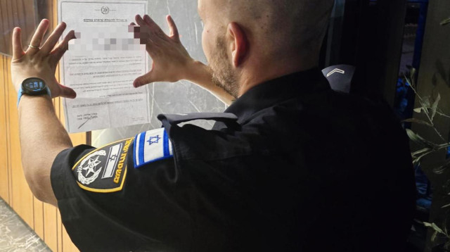 צו סגירה למסעדה בצפון (צילום: דוברות המשטרה)