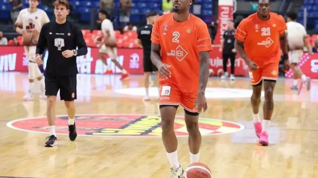 חוזרים לליגה. בלייקני (צילום: קובי אליהו)