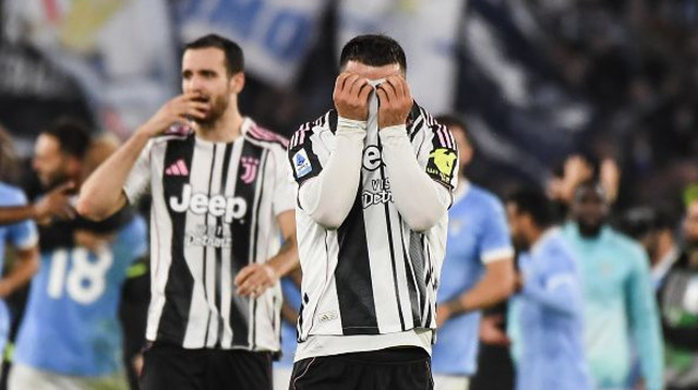 שחקני יובנטוס מאוכזבים מעוד הפסד (צילום: Ivan Romano)
