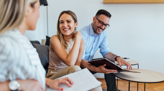 יש מי שינהל לכם את ההשקעות, ואתם לא צריכים להתנצל על זה (צילום: Shutterstock)