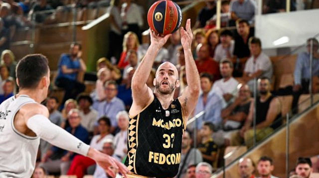 ניק קלאת'ס (צילום: FREDERIC DIDES / Contributor)