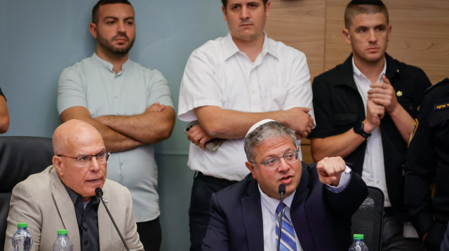 איתמר בן גביר וצביקה פוגל (צילום: נועם מושקוביץ, דוברות הכנסת)