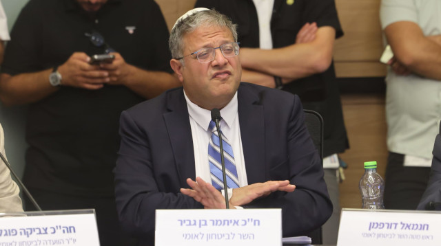 איתמר בן גביר בדיון בוועדה לביטחון לאומי של הכנסת (צילום: מרק ישראל סלם)