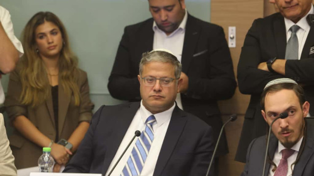 איתמר בן גביר בדיון בוועדה לביטחון לאומי של הכנסת (צילום: מרק ישראל סלם)