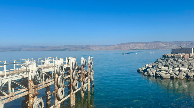 הכינרת בטבריה (צילום: בתיה גלעדי)