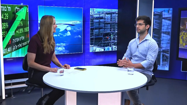 דור אופיר בתוכנית "וואלה פתרנו" עם מדריך לפתיחת ארנק דיגטלי לקריפטו 
22.7.25 (צילום: אולפן וואלה! NEWS)