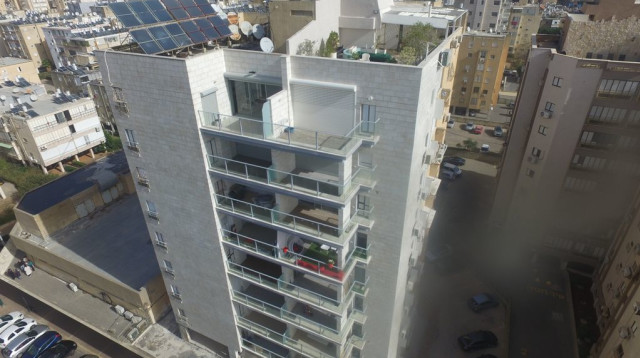 עידן פרו מובילה מהפכה בענף: שיפוץ בניין שמחזיר את הבטיחות והיופי למרכז הבמה (צילום: FREEPIK)