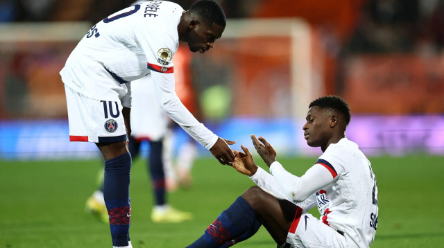 נונו מנדש, עוסמאן דמבלה שחקני פריז סן ז'רמן (צילום: רויטרס)