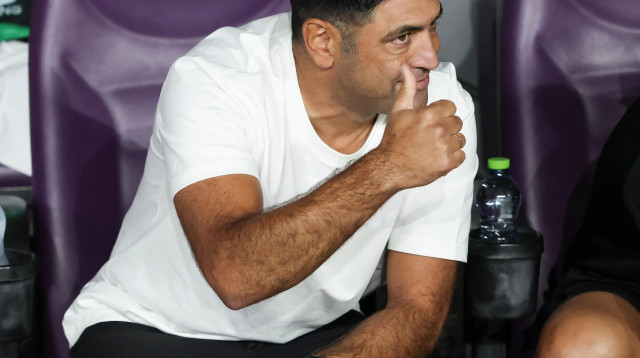 אליניב ברדה מאמן הפועל תל אביב (צילום: דני מרון)