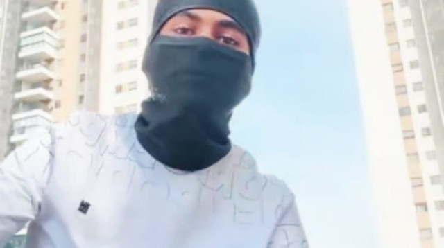 חשוד שאיים לבצע פיגוע בטווח הזמן המיידי ברמלה (צילום: דוברות המשטרה)