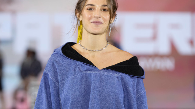 מיה רגב בתצוגת האופנה של נועם מעיין (צילום: עומרי רוזנגרט)