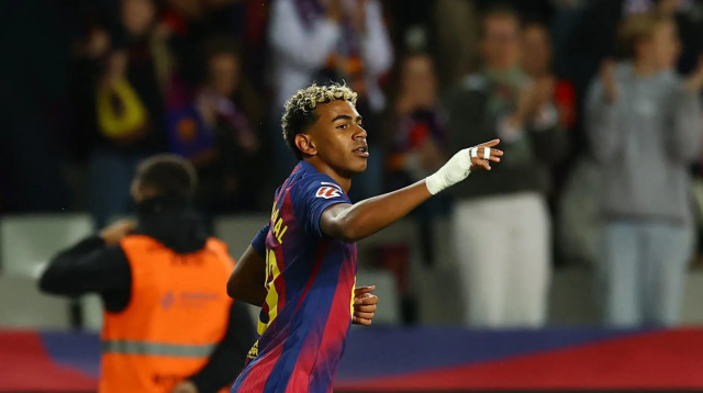 שחקן ברצלונה לאמין ימאל (צילום: רויטרס)