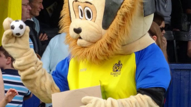 סמי הקדוש (צילום: דף הטוויטר הרשמי של סט אלבנס סיטי)