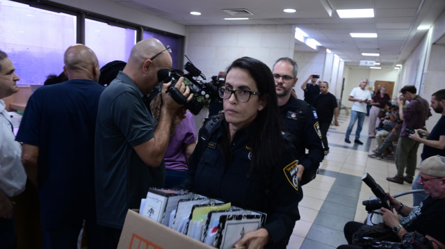 פרשת השחיתות בהסתדרות "יד לוחצת יד" (צילום: אבשלום ששוני)