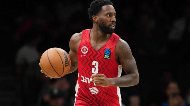 שחקן הפועל ירושלים קאדין קרינגטון (צילום: GettyImages, Evan Bernstein)